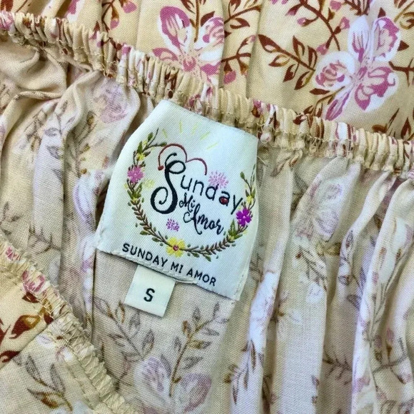 Sunday Mi Amor Womens Small Mini Dress Tan Rose Print Open Back Sleeveless NWT - Picture 4 of 10